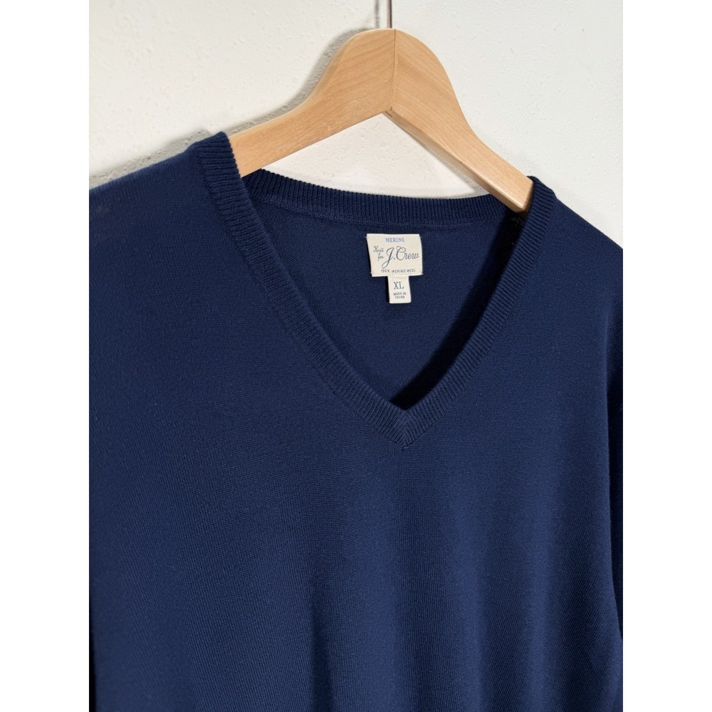 J CREW Sweater 100% Merino Wool Men's Sz XL Navy Blue V-neck Classic Preppy